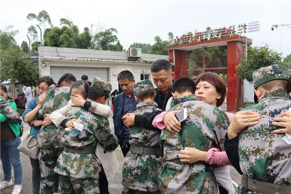 曾經那個嚴重叛逆的孩子懂事了感恩了